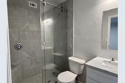 423 E 5th Street, Bonham, TX 75418 - Photo 15