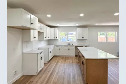 809 Longbeach Drive, Garland, TX 75043 - Photo 7