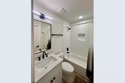 809 Longbeach Drive, Garland, TX 75043 - Photo 9