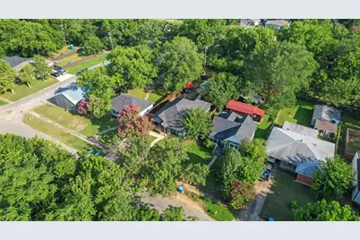 408 W Day Street, Denison, TX 75020 - Photo 27