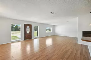 236 Half Moon Way, Runaway Bay, TX 76426 - Photo 5