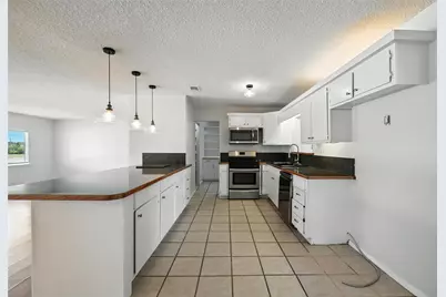 236 Half Moon Way, Runaway Bay, TX 76426 - Photo 17