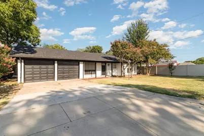 808 Gregory Avenue, Bedford, TX 76022 - Photo 1