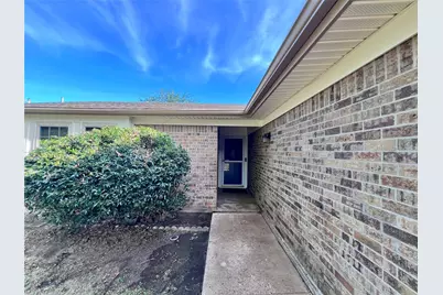 1612 Prince Court, Benbrook, TX 76126 - Photo 7
