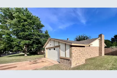 1612 Prince Court, Benbrook, TX 76126 - Photo 5