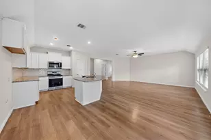 222 Red Oak Dr, Fate, TX 75087 - Photo 5