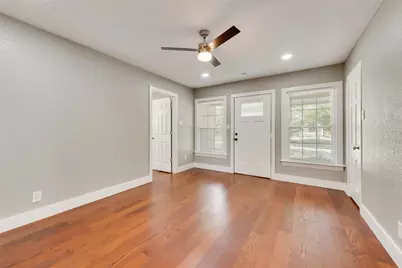 2512 Ryan Avenue, Fort Worth, TX 76110 - Photo 5