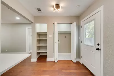 2512 Ryan Avenue, Fort Worth, TX 76110 - Photo 7