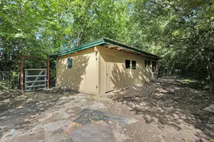 6624 Ice House Rd, Weatherford, TX 76085 - Photo 23