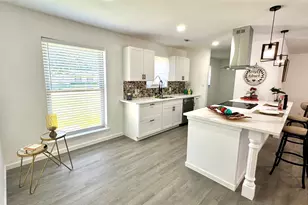 809 Milky Way, Garland, TX 75040 - Photo 7