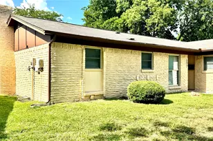 809 Milky Way, Garland, TX 75040 - Photo 3