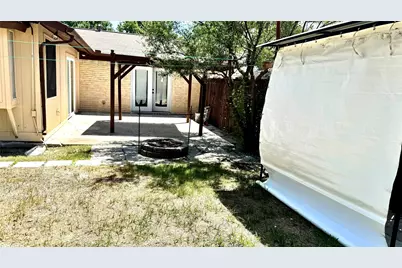 809 Milky Way, Garland, TX 75040 - Photo 37