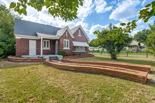 711 S Rosemont Ave, Dallas, TX 75208 - Photo 1