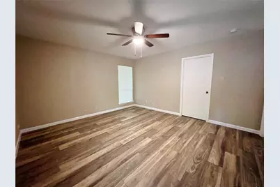 907 S Bowen Road, Arlington, TX 76013 - Photo 9