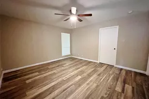 907 S Bowen Rd, Arlington, TX 76013 - Photo 9