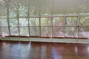 907 S Bowen Rd, Arlington, TX 76013 - Photo 5