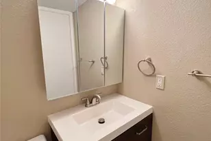 907 S Bowen Rd, Arlington, TX 76013 - Photo 11