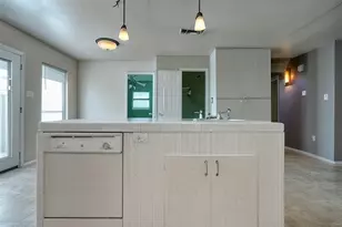 1907 Live Oak Cir, Azle, TX 76020 - Photo 9