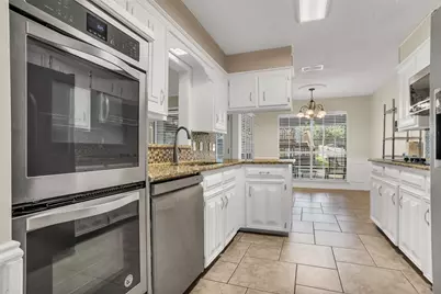 2500 High Oak Drive, Arlington, TX 76012 - Photo 11