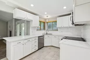 1402 Sonora Ct, Arlington, TX 76012 - Photo 7