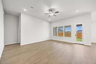 1422 Red Clover Ave, Van Alstyne, TX 75495 - Photo 7