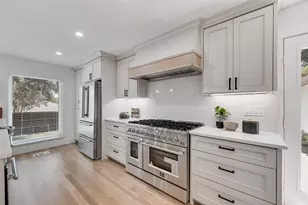 9662 Angleridge Rd, Dallas, TX 75238 - Photo 15