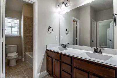 2404 Marshbrook Drive, McKinney, TX 75071 - Photo 21