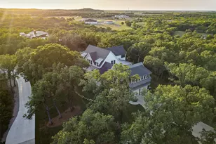 901 Thornridge Cir, Argyle, TX 76226 - Photo 5