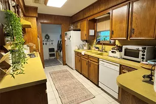 105 Janice Cir, Tool, TX 75143 - Photo 23