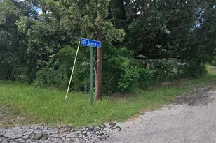 105 Janice Cir, Tool, TX 75143 - Photo 9