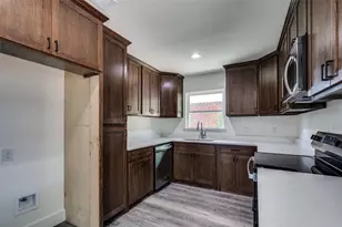 1802 3rd St, Grand Prairie, TX 75051 - Photo 13