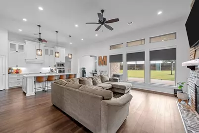 2205 Therese Drive, Waco, TX 76712 - Photo 11