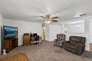 206 N Main St, Bailey, TX 75413 - Photo 5