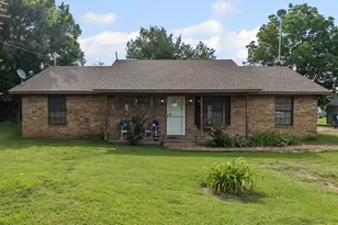 206 N Main St, Bailey, TX 75413 - Photo 5