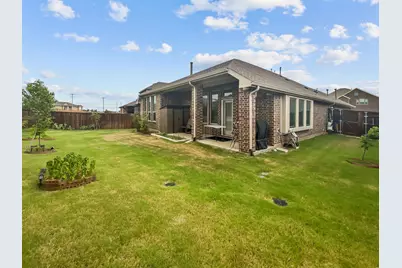 2012 Hollowcreek Trail, Lewisville, TX 75010 - Photo 17