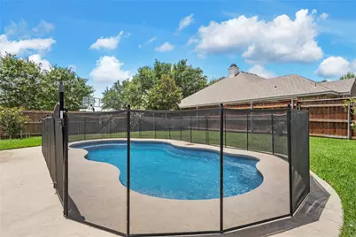 319 Winding Creek Lane, McGregor, TX 76657 - Photo 33