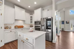 319 Winding Creek Ln, McGregor, TX 76657 - Photo 9