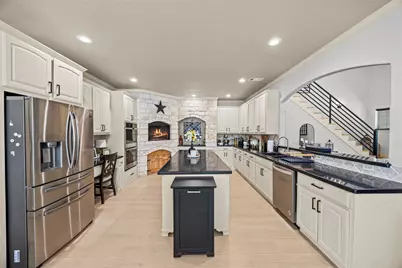 3175 Collins Road, Burleson, TX 76028 - Photo 11