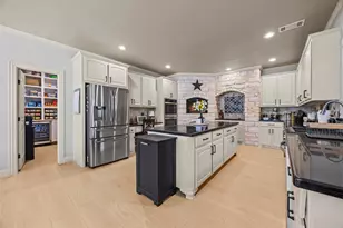 3175 Collins Rd, Burleson, TX 76028 - Photo 11