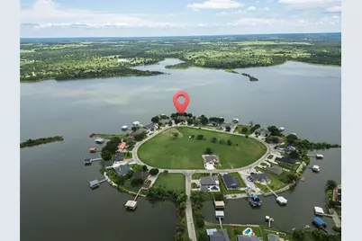 519 Islet Drive, Runaway Bay, TX 76426 - Photo 3