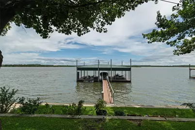 519 Islet Drive, Runaway Bay, TX 76426 - Photo 33