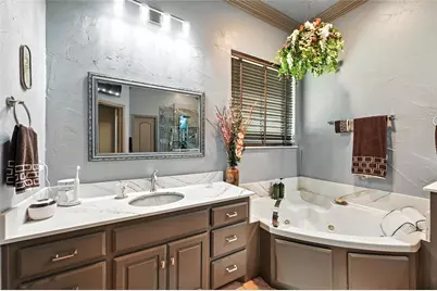 10204 County Road 213, Talty, TX 75126 - Photo 23