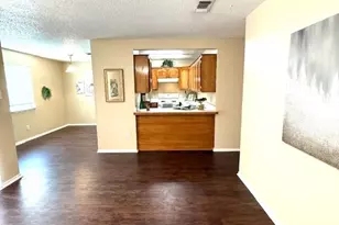 125 Johnson Ave, Burleson, TX 76028 - Photo 7