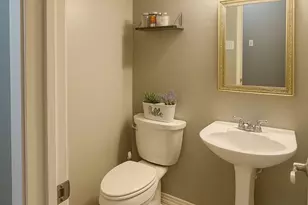 641 Lemon Dr, Arlington, TX 76018 - Photo 5