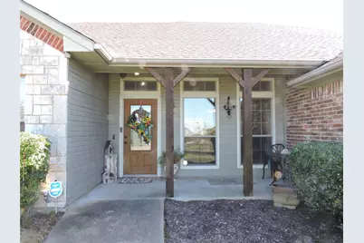 1025 Savannah Lane, Oak Ridge, TX 75142 - Photo 3