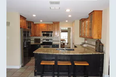 1025 Savannah Lane, Oak Ridge, TX 75142 - Photo 15