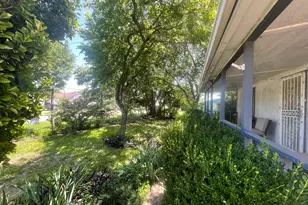 611 Crestside Dr, Duncanville, TX 75137 - Photo 3