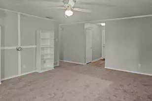 701 Idlewilde Dr, Lewisville, TX 75067 - Photo 13