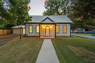 821 Doss Street, Bonham, TX 75418 - Photo 1
