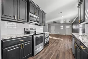 2710 San Gabriel Dr, Granbury, TX 76048 - Photo 7